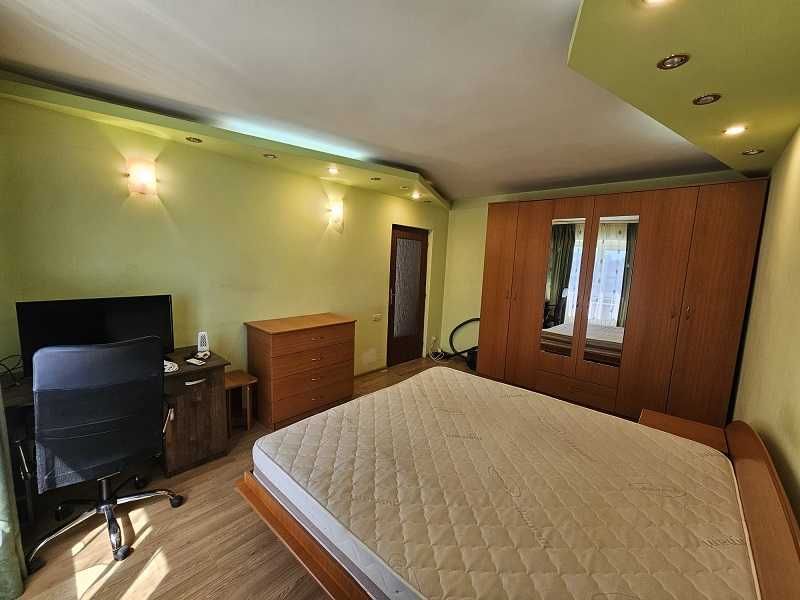 Garsoniera decomandata Dacia, bdul Tomis zona Tavola