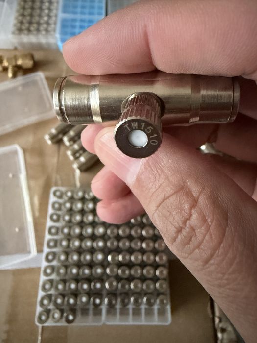 Форсунки для микроклимата Mikroklimat uchun forsunkalar