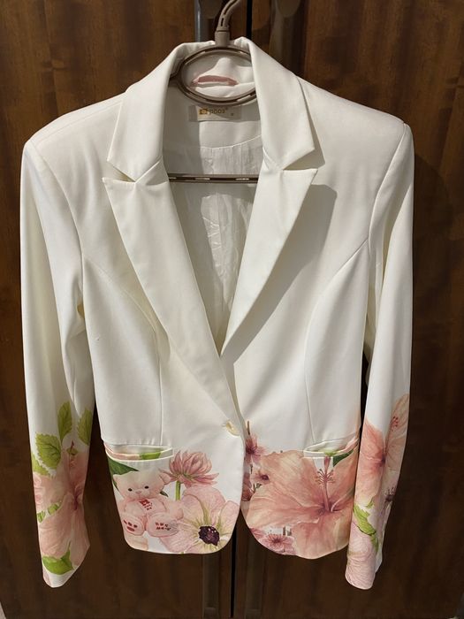 Дамско сако 38 размер м размер hm ephos vayana