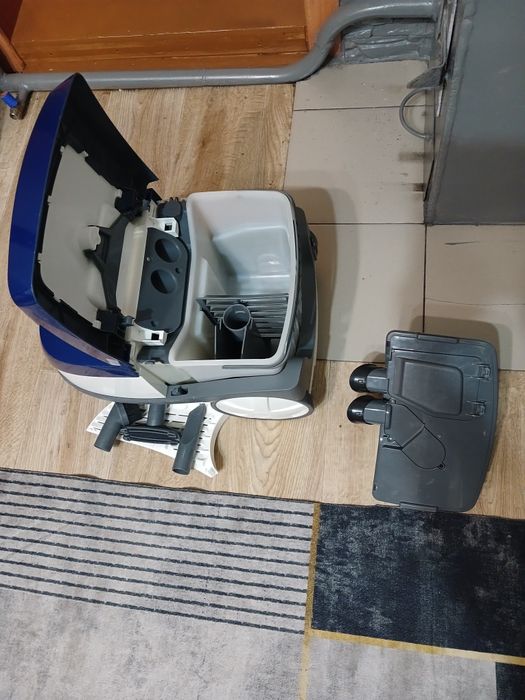 Продам  моющий пылесос