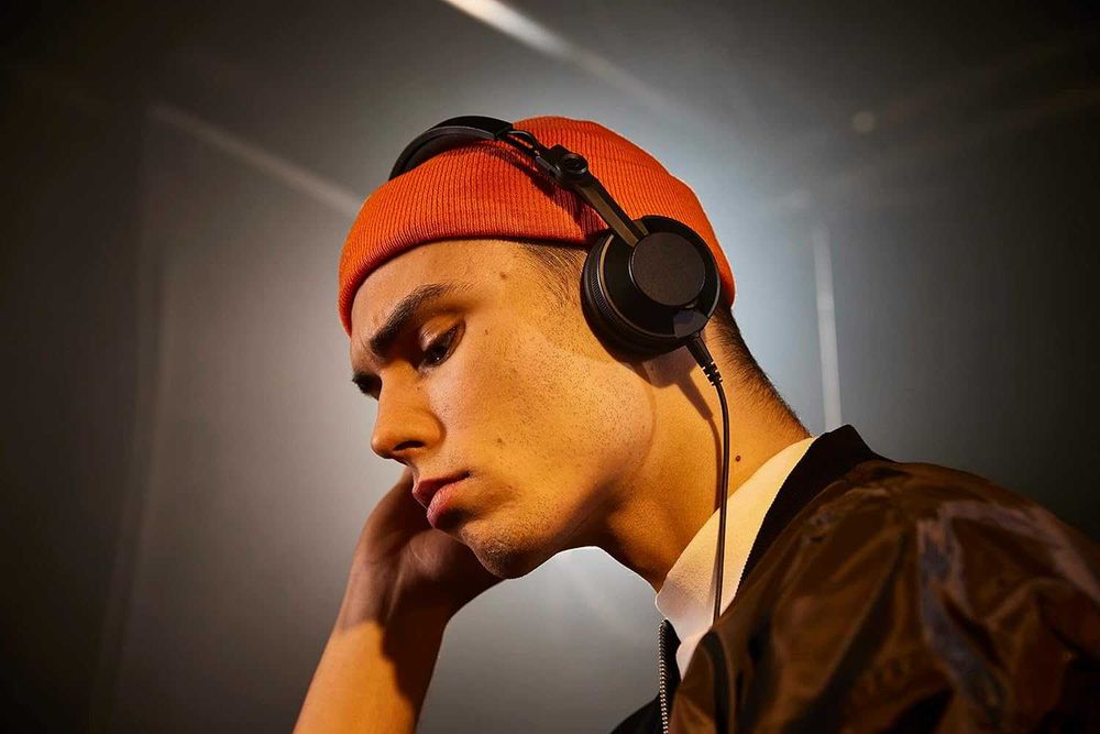 Casti Pioneer DJ HDJ-CX pt. Dj sau productie muzica, La cutie noi.