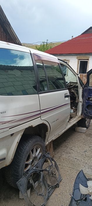 Ниссан прерия джой