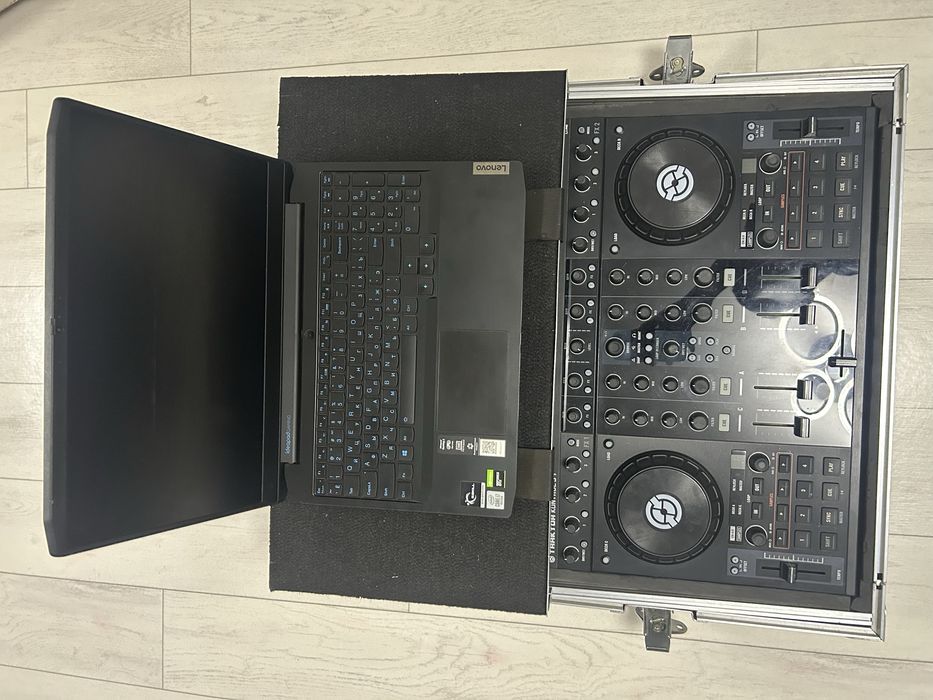 Туровый кейс для диджея