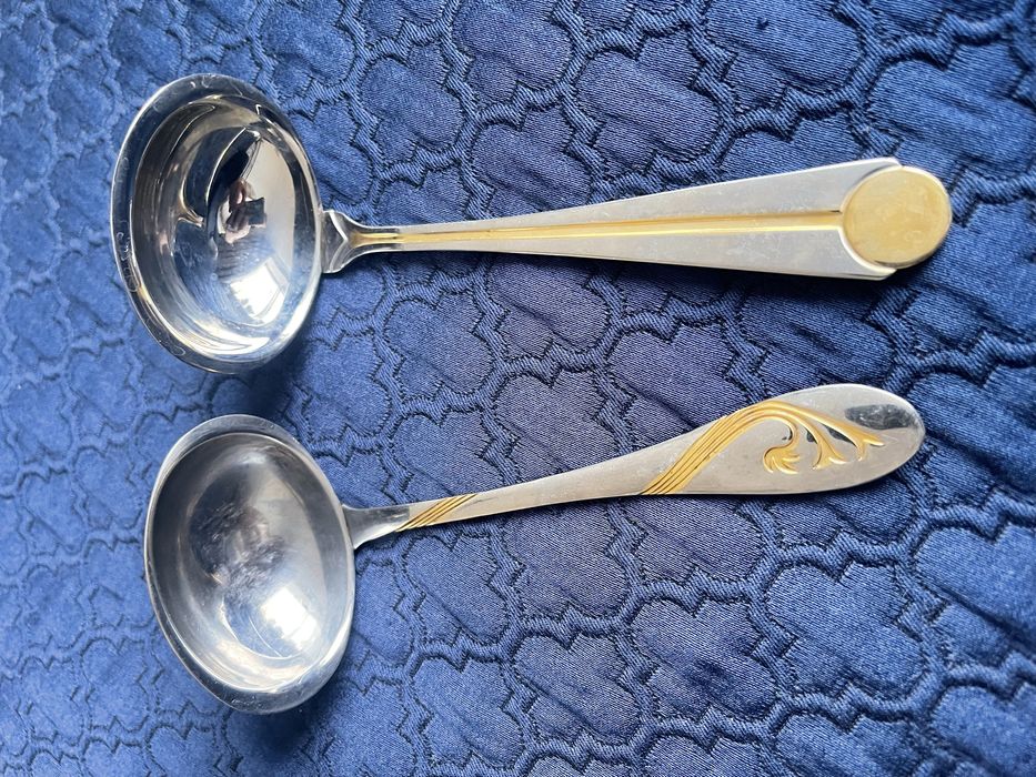 Нож резной с деревянной ручкой