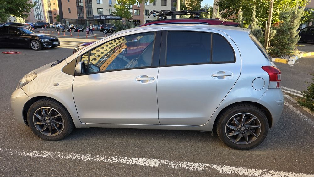 TOYOTA Yaris 2011 — imagine 4
