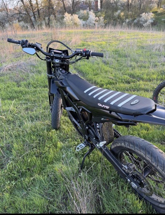 Surron Ultra bee
