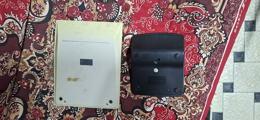 Канстовары, калькуляторы, точилки [СССР],этажерка для бумаг.