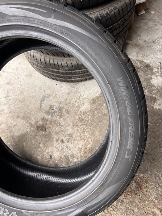 2 anvelope iarna ca NOI 235/45/19 , Vredestein , 7.5 mm