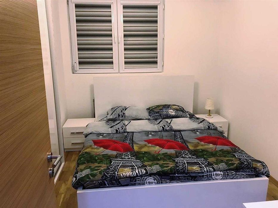 Дава се под наем Двустаен апартамент в Бургас, Славейков - 50 кв.м за 219.3 € - Снимка #3