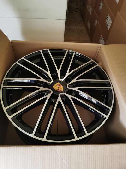 Vand jante de aliaj pentru Porsche Cayenne pe 20 ín2 latimi marca Avus