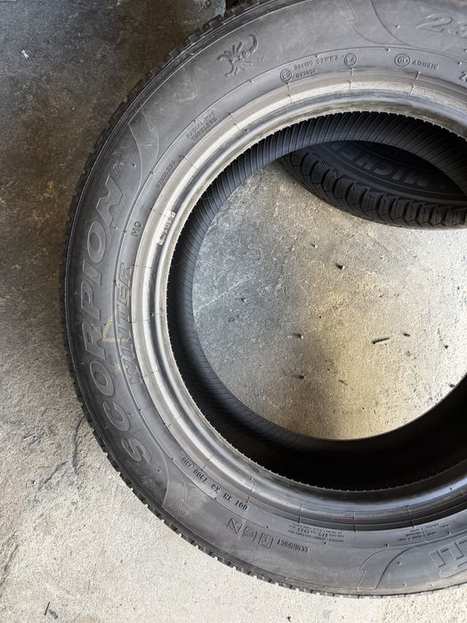 4 anvelope iarna 235/60/18 , Pirelli !
