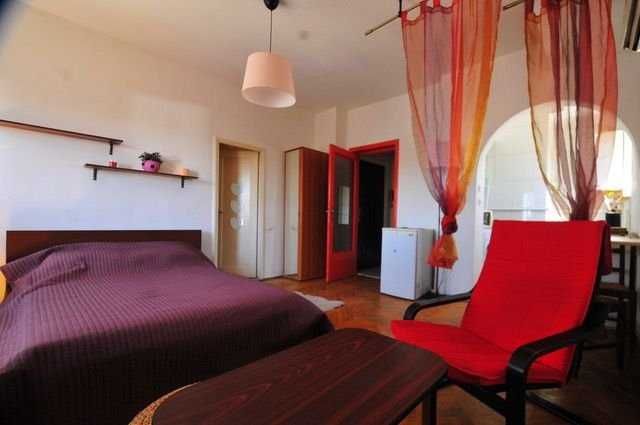 studio cochet,centrala proprie,zona Horei-Protv