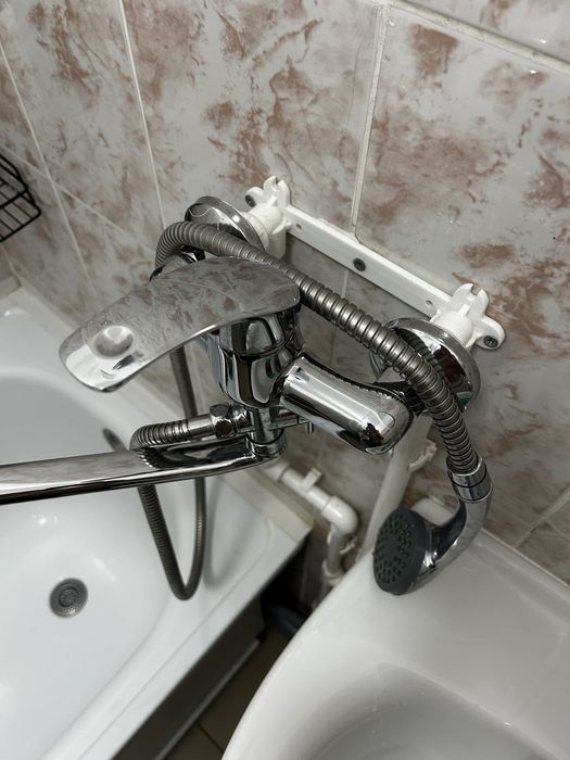 Раковина со сместителем