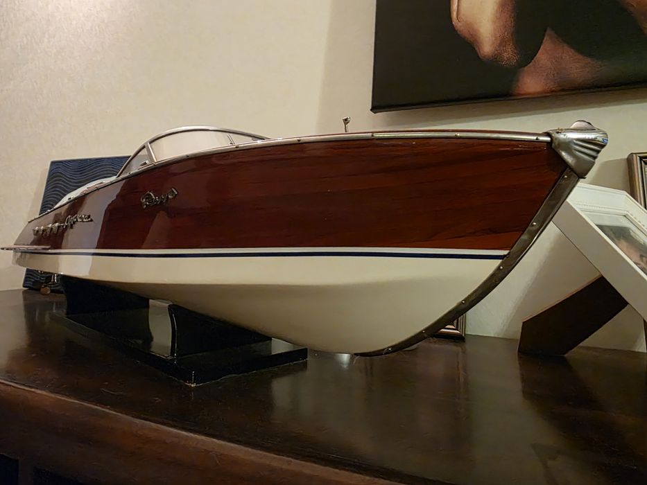 Macheta de barca de lemn Riva Aquarama , model 90cm