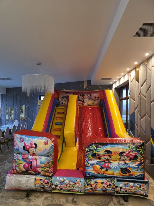 Tobogan gonflabil de inchiriat