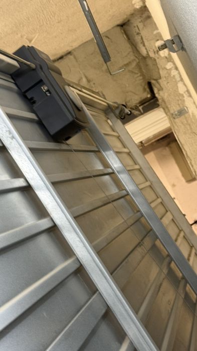 Гаражна врата пролетна, с механизъм