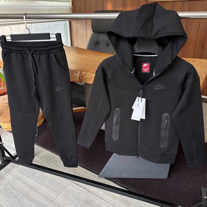 Нови модели детски екипи Nike Tech сезон 2026