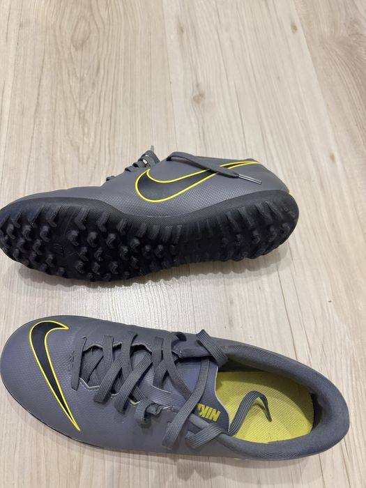 Футболни обувки/Стоножки Nike - #41
