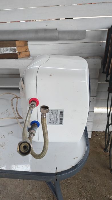 Boiler electric Ariston 15L