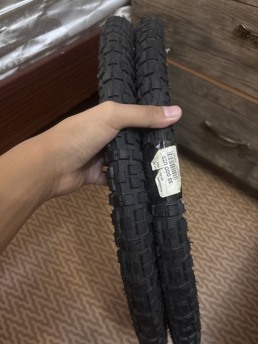 Шина на велик размер 16~ Отличная новая не пользовались