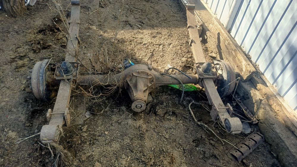 Задний мост делика раздатка каропка