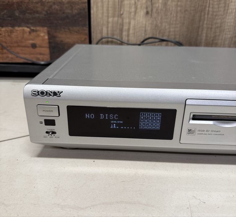 Колекционерски минидиск Sony MDS-JE510 + дистанционно и книжки