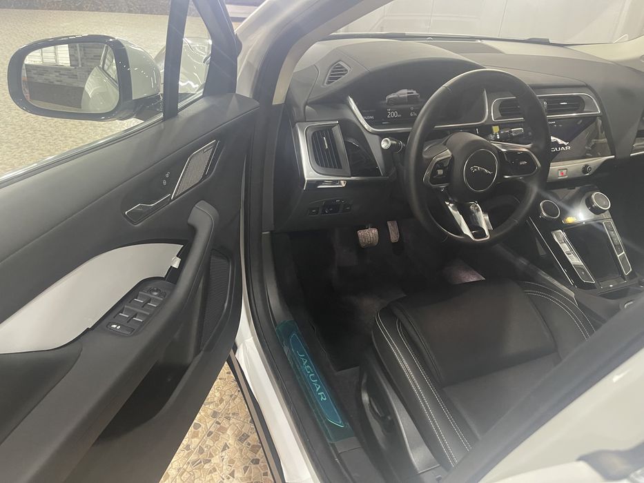 Электромобиль Jaguar i-pace  ev -400s