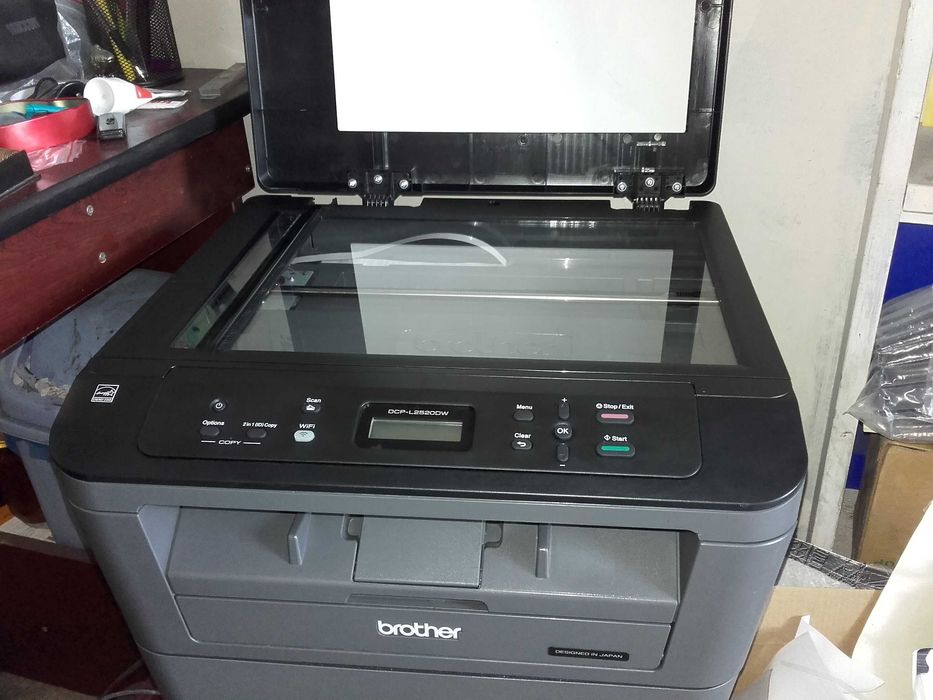 Като нов! Безжичен Wi-Fi лазерен принтер, ске 3 в 1 Brother DCP L2520DW