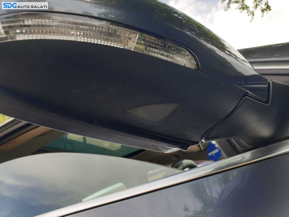Oglinda Dreapta Electrica cu Pliere Electrica si Lumina Ambientala Skoda Superb 2 2008 - 2013 Culoare 9153 [1154]