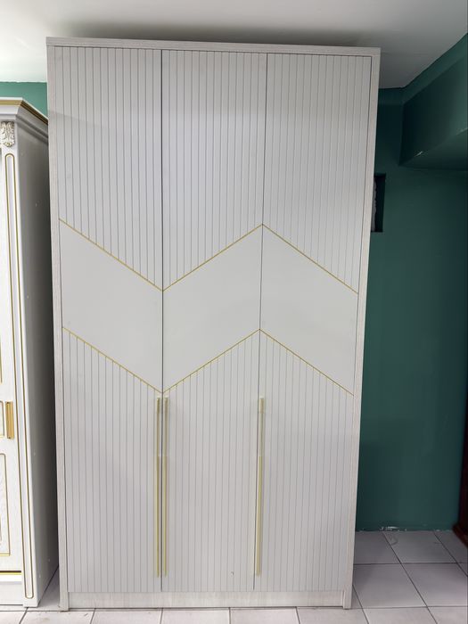 Шкаф ПИРАМИДА. 130.