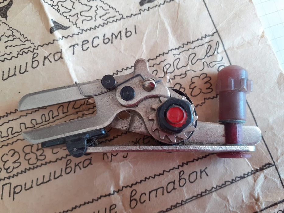 Продам приставку зигзаг для швейной машины