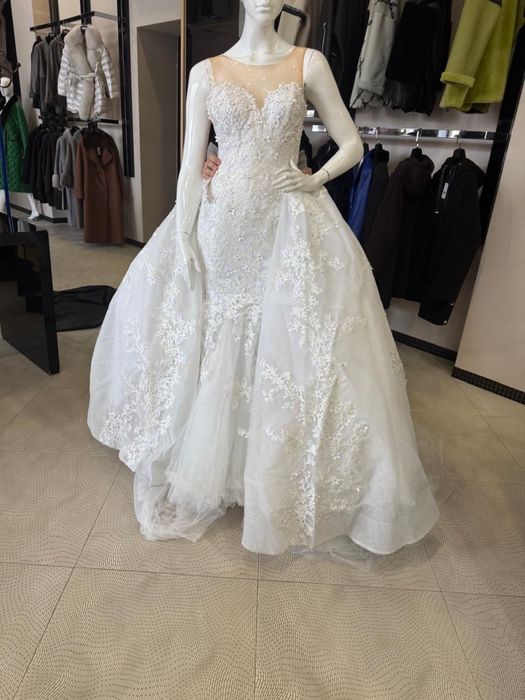 Свадьебное платье