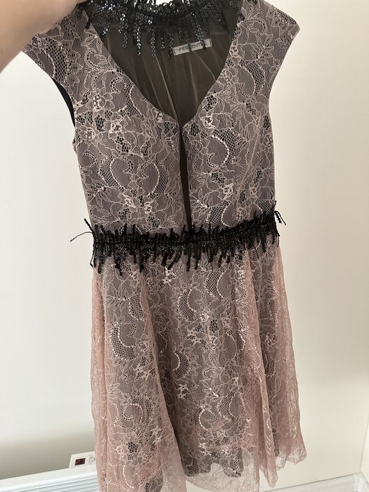 официална къса рокля