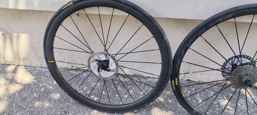 Set roti carbon cursiera Mavic