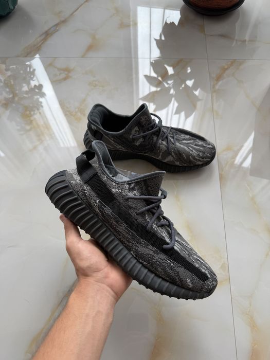 Adidasi Yezzy 350 V2