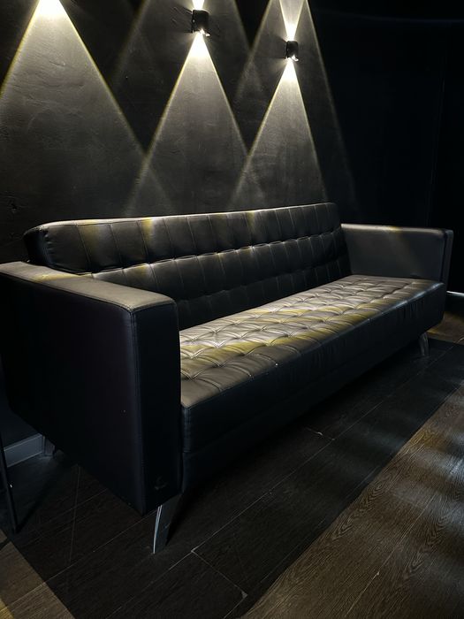 продам диван кож зам