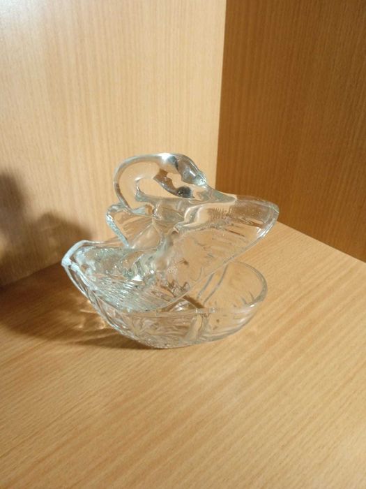 Конфетница хрустальная Лебедь