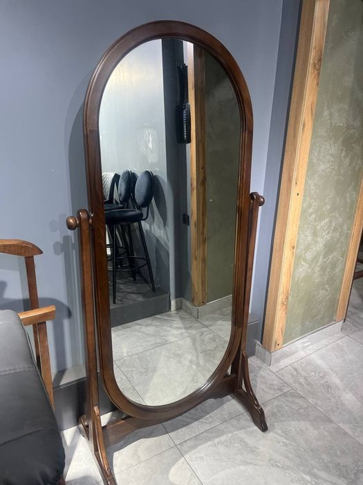 Zerkalo iz chistogo orexa