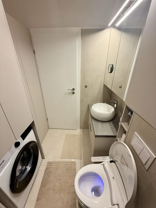 Apartament mobilat premium, 2 dormitoare, cu TVA inclus, 2 Balcoane, Etaj 1