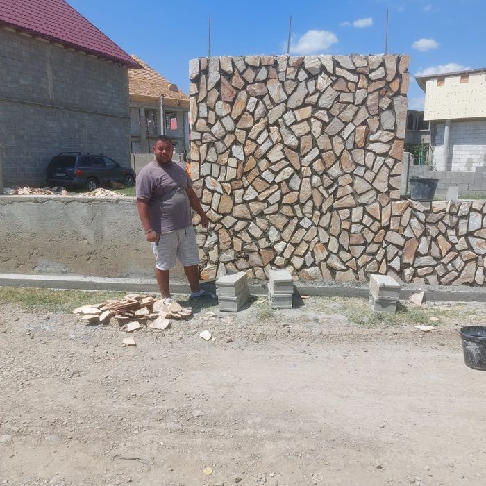 Grătare rustice și piatră naturală