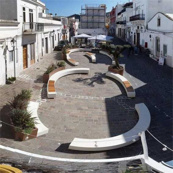 Skameyka, urna, gul tuvak va latoklar ishlab chiqaramiz