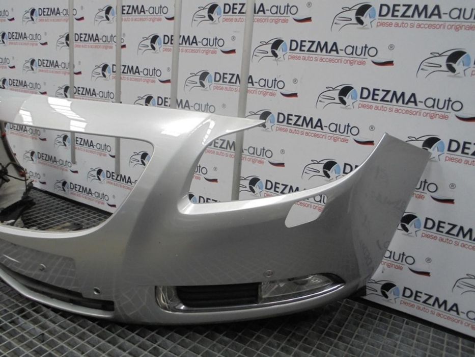 Bara fata cu proiectoare , Opel Insignia sedan