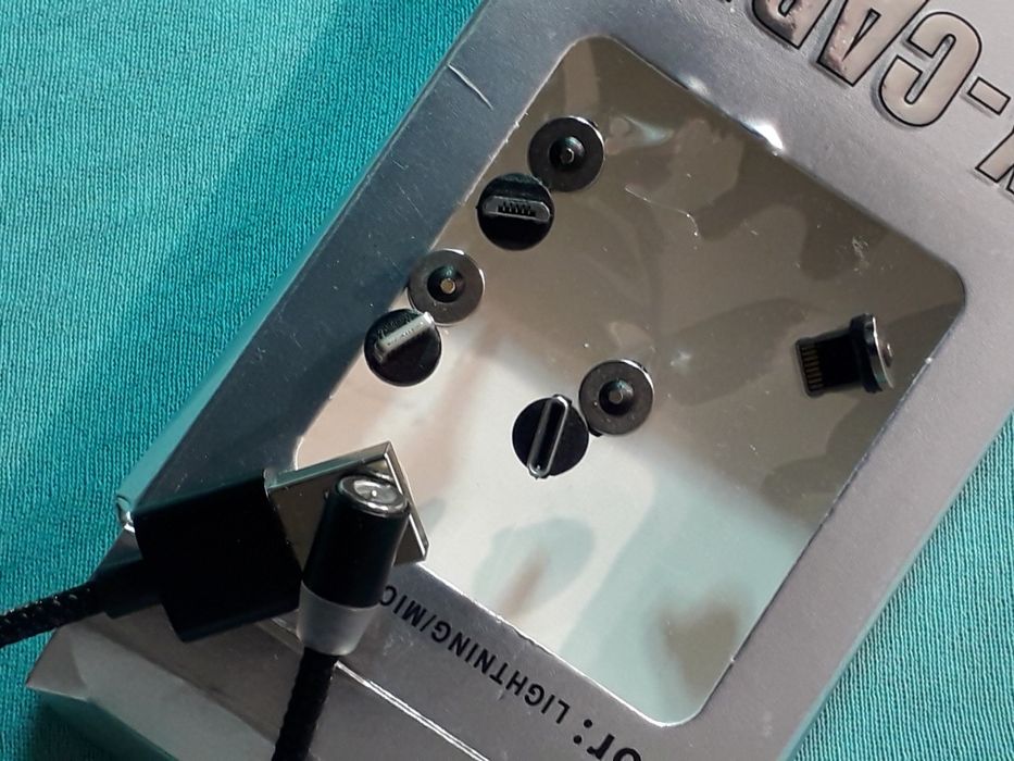 Cap adaptor ptr.cablu magnetic