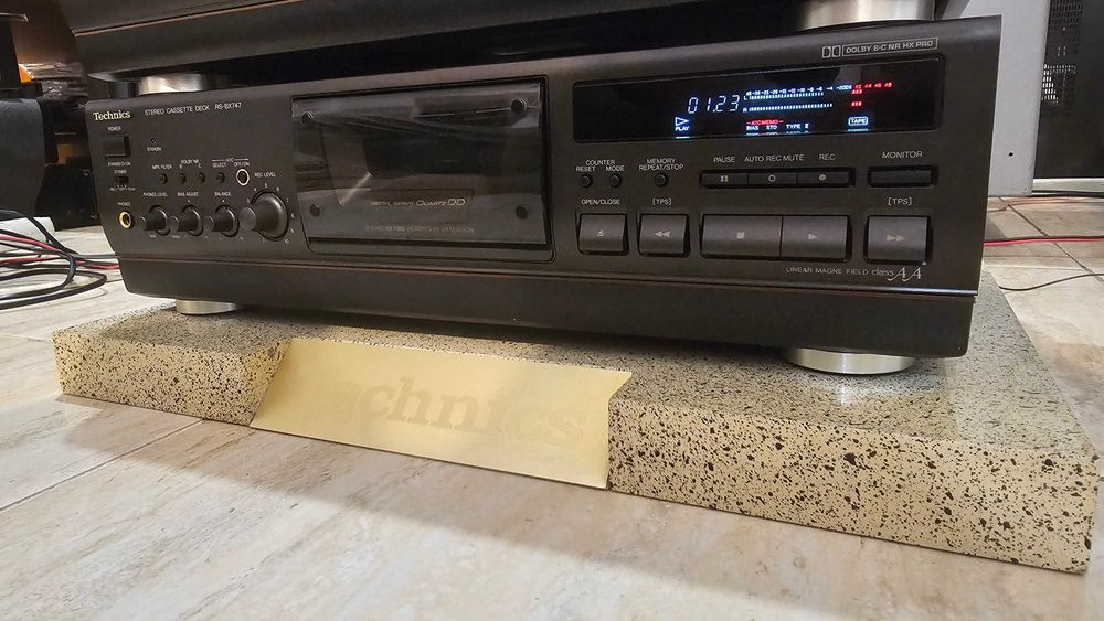 Deck Technics RS-BX747 cap de serie sau Technics RS-BX646 video test
