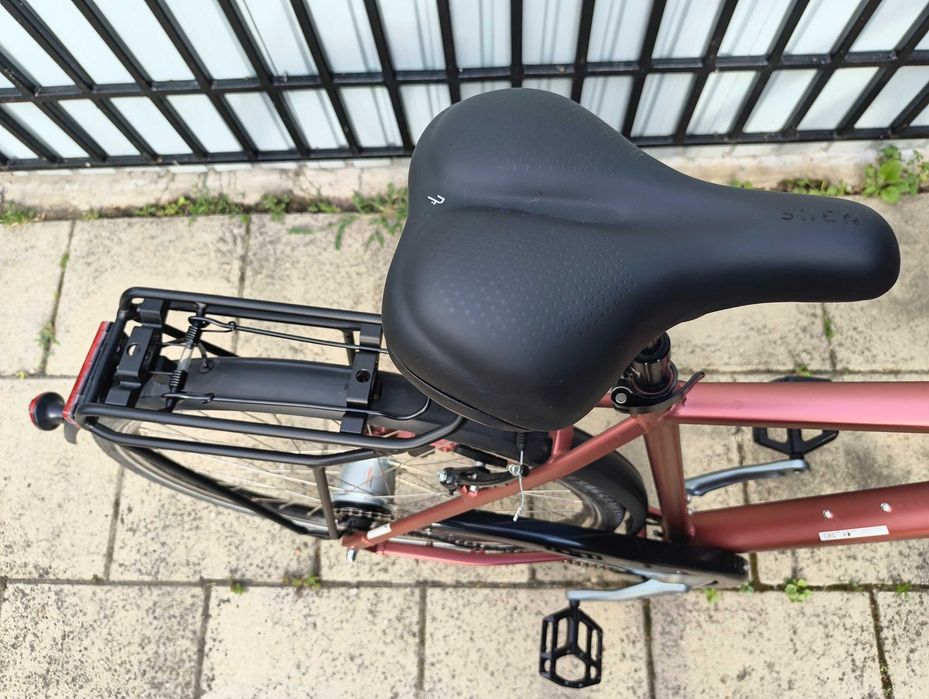 Bicicleta Cube Town Pro Rosu caramiziu mat Marime 54 cm