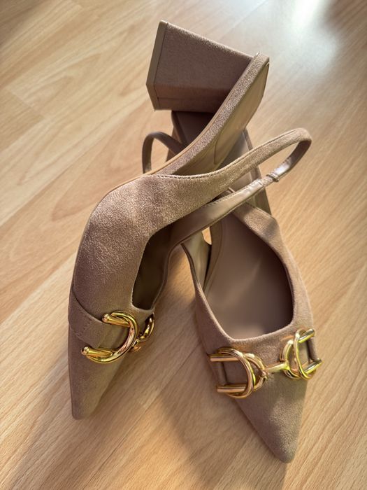 Нови Zara- 38 номер