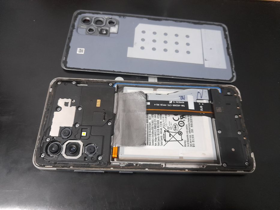 Галакси а52 продаю