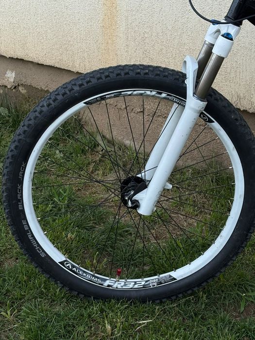 !Vand dirt bike!