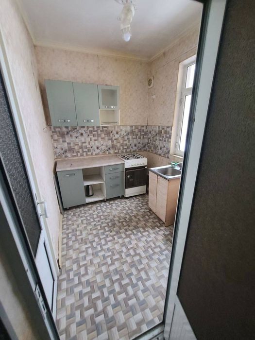 ^РАЗДЕЛКА! 2/1/4 Чиланзар 11 квартал Ор.Чирокчи Продаётся квартира