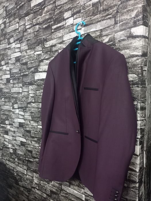Мъжки лилав костюм/сако със комплект